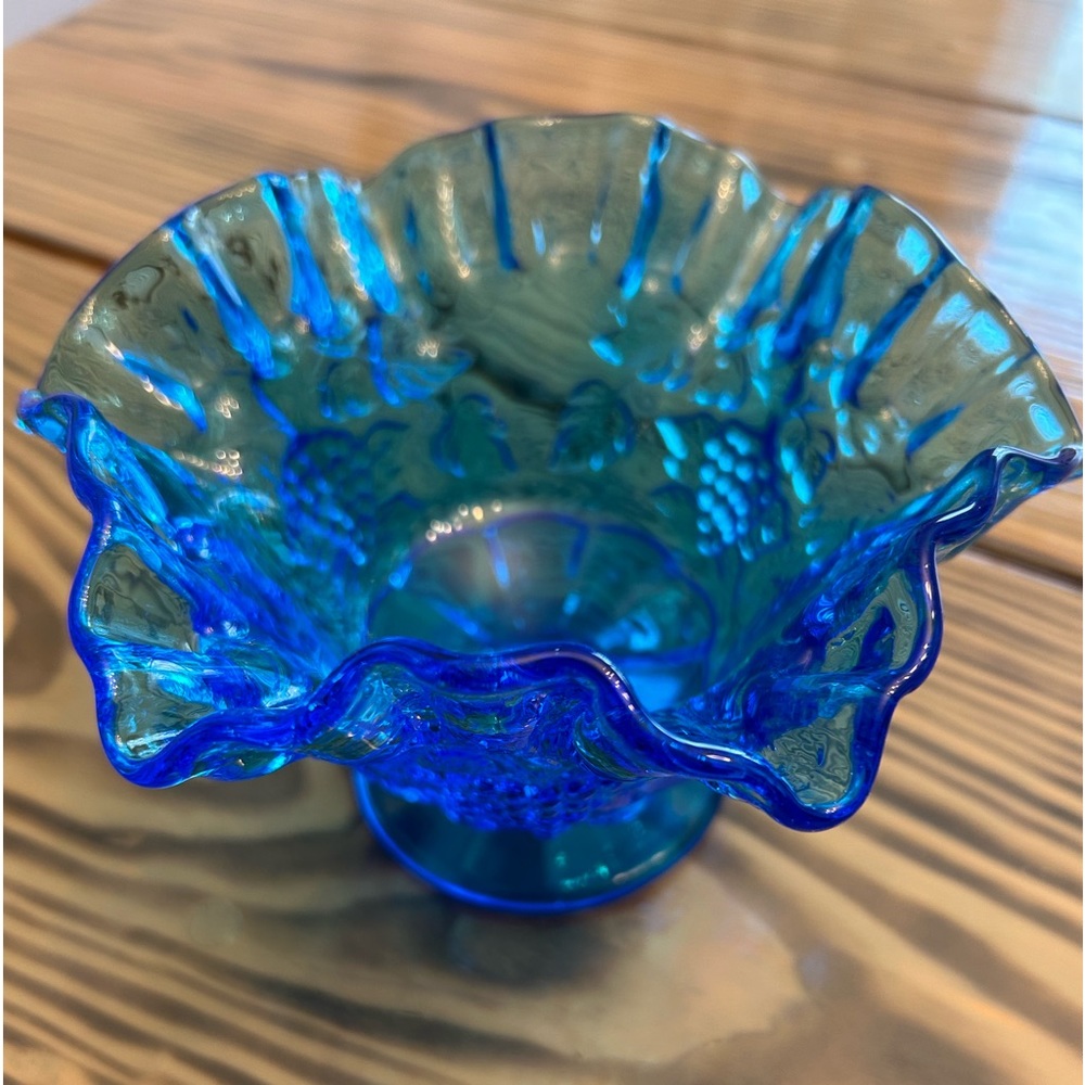 Beautiful Blue Westmorland Ruffled Compote bowl 4”